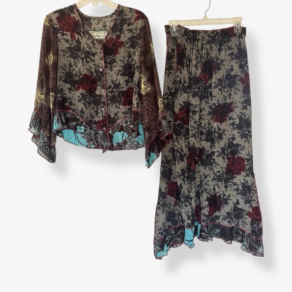 Vintage Boho Nothing Matches Boutique floral 2 pcs sheer skirt set - Picture 2 of 16